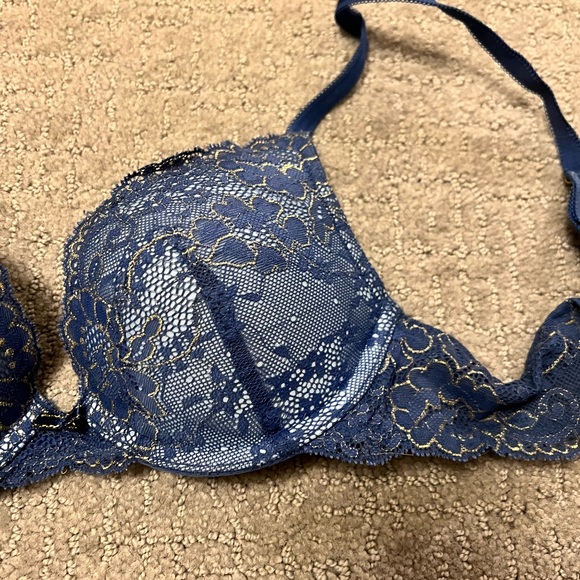 Victorias Secret Dream Angels Push Up Bra Lace Navy Gold 32B. - Picture 2 of 4